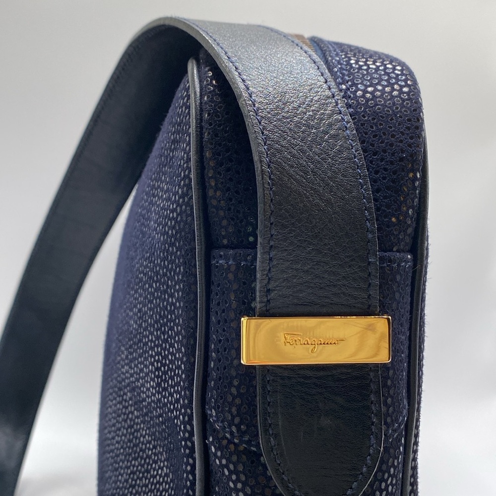 Salvatore Ferragamo Speckled Suede Navy Blue Crossbody Camera Bag Rare Find! EUC - Picture 4 of 11